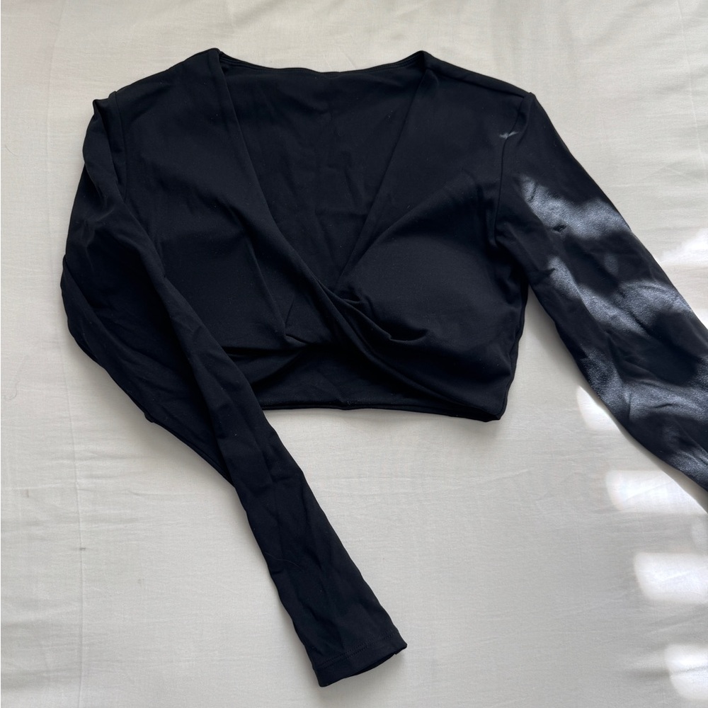 Long sleeve sports bra